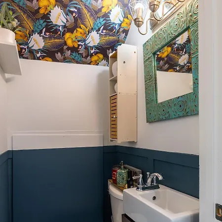 Charming 2Br Townhouse With Patio & Parking In Dc Apartment Washington Exterior photo