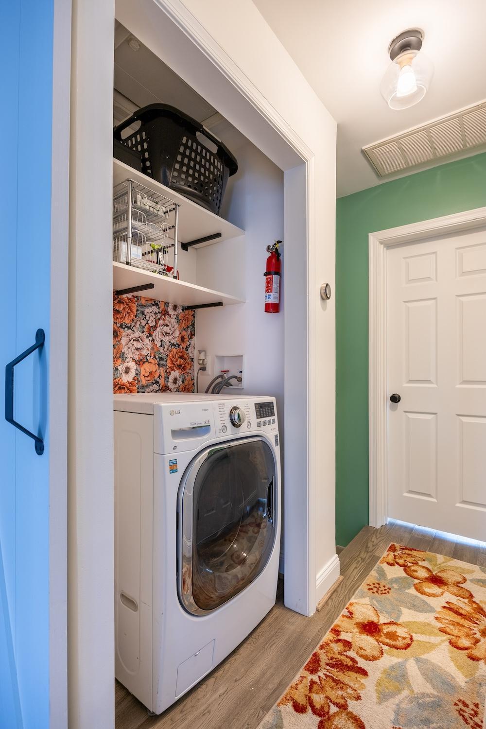 Charming 2br Townhouse With Patio & Parking In Dc Apartment *